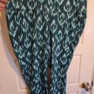 Livi Active Cropped Leggings